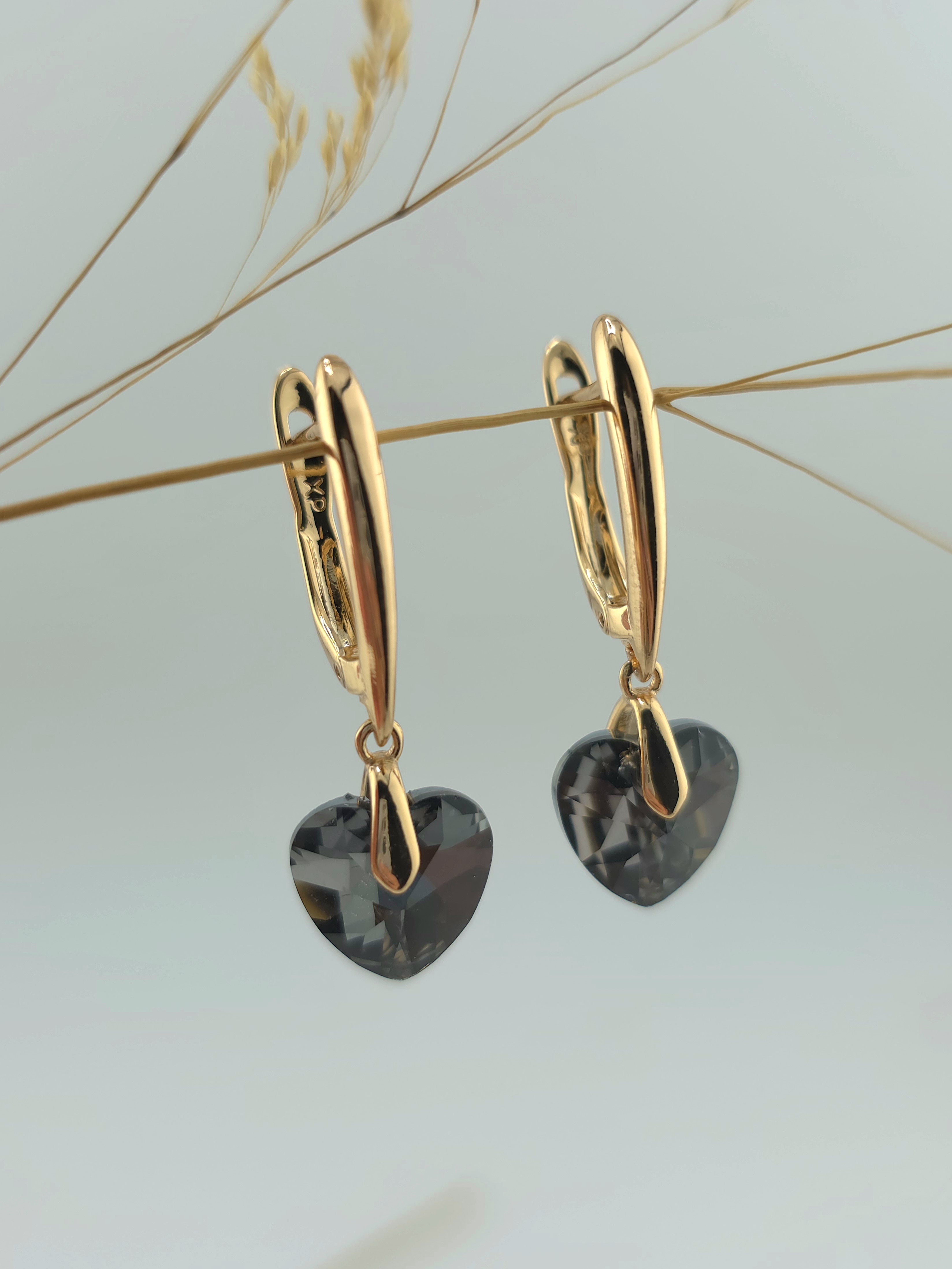 Сережки з кристалами Swarovski у формі сердечка