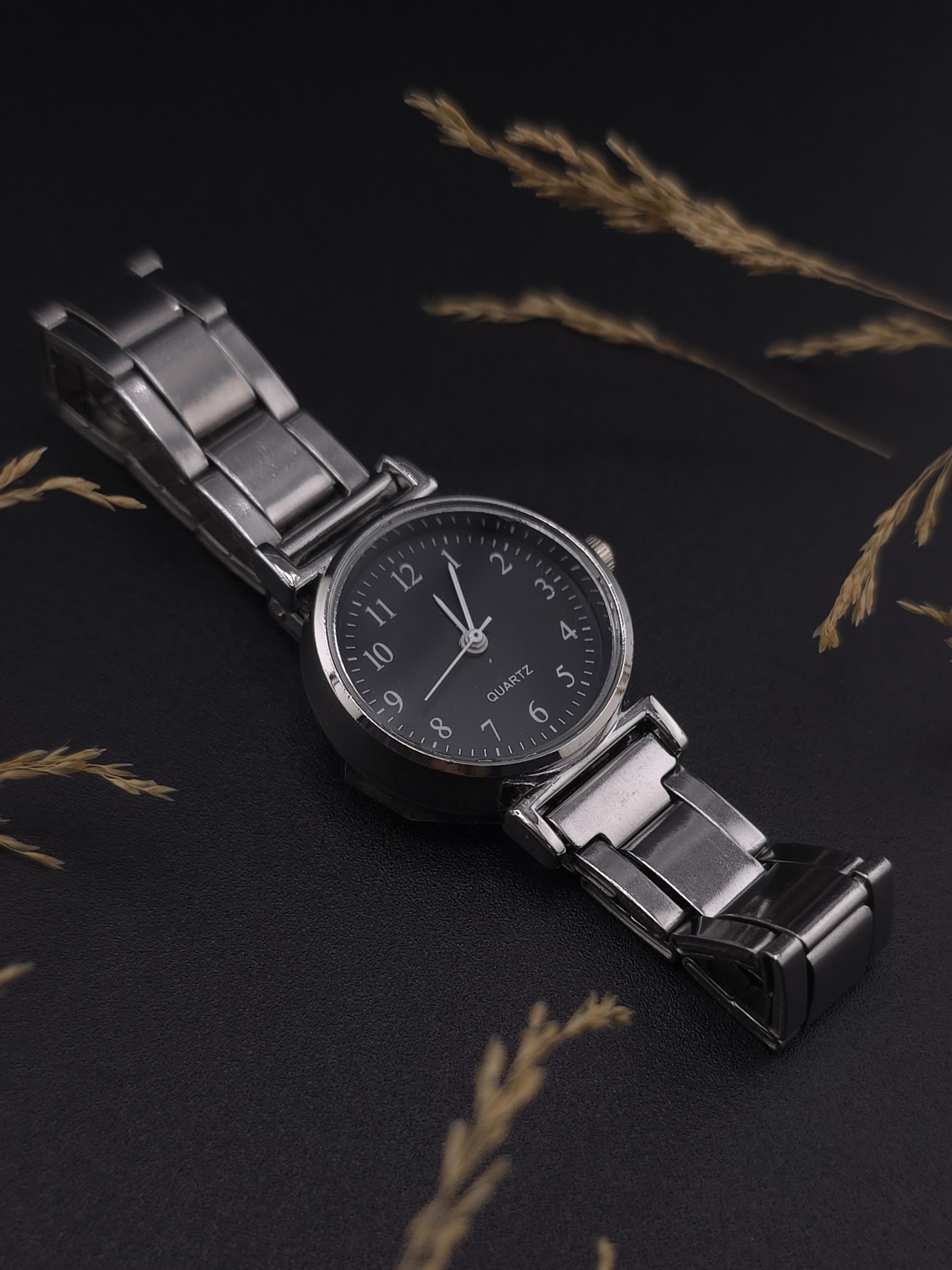 Жіночий годинник QUARTZ